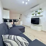 Sa Apartments! Beachfront With Sea View & Pool * Alanya