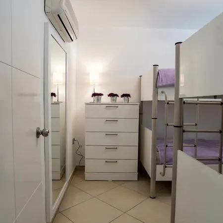 Sa Apartments! Beachfront With Sea View & Pool * アランヤ