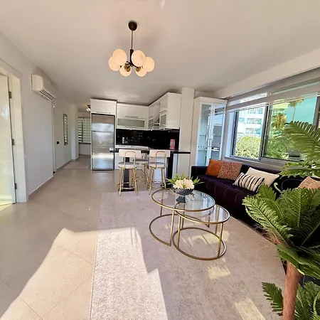 Apartmán Sa Apartments! Beachfront With Sea View & Pool Alanya