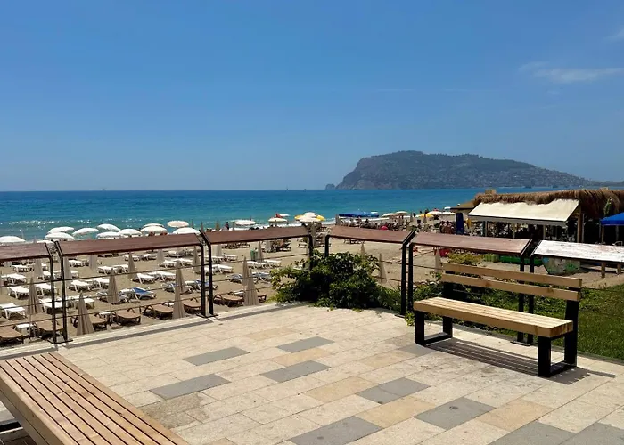 Apartman Sa Apartments! Beachfront With Sea View & Pool Alanya