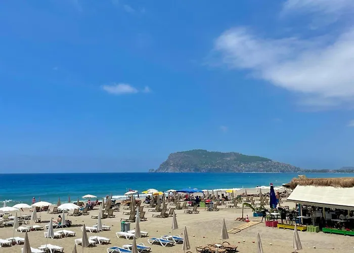 Apartman Sa Apartments! Beachfront With Sea View & Pool