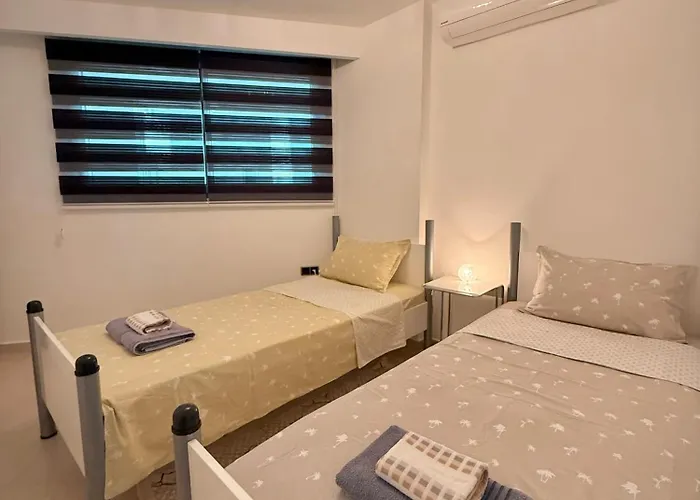 Sa Apartments! Beachfront With Sea View & Pool *