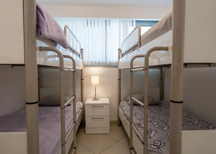 Sa Apartments! Beachfront With Sea View & Pool Apartman