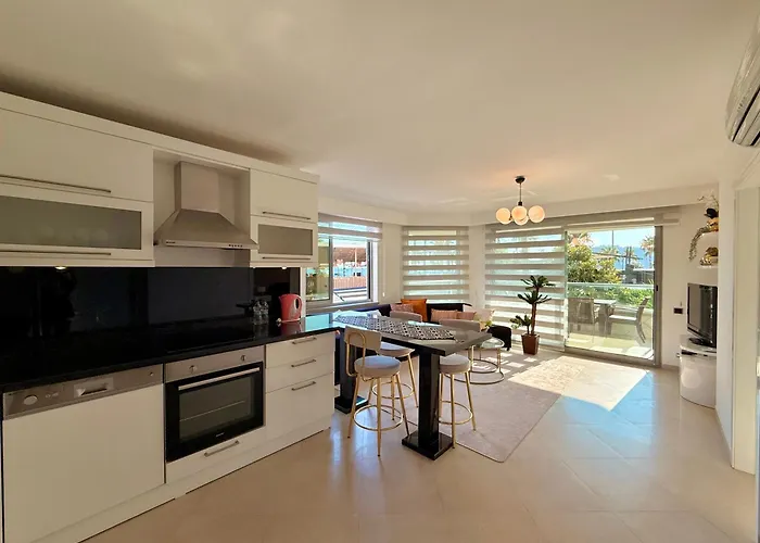 Sa Apartments! Beachfront With Sea View & Pool Apartament Alanya