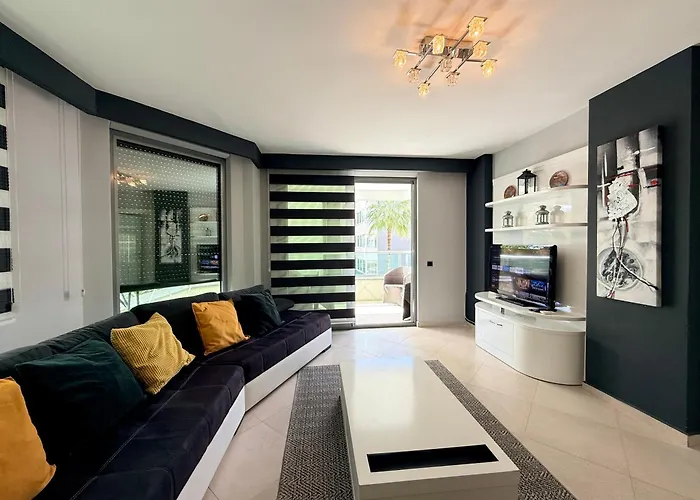 Sa Apartments! Beachfront With Sea View & Pool *