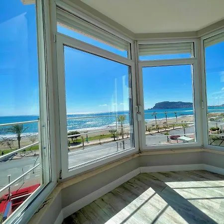 Sa Apartments! Beachfront Apartment With Sea View & Pool Apartment