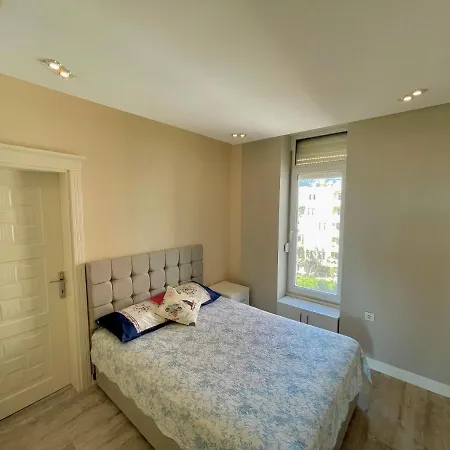 Apartment Sa Apartments! Beachfront Apartment With Sea View & Pool *