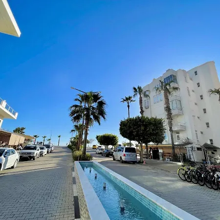 Sa Apartments! Beachfront Apartment With Sea View & Pool Apartment
