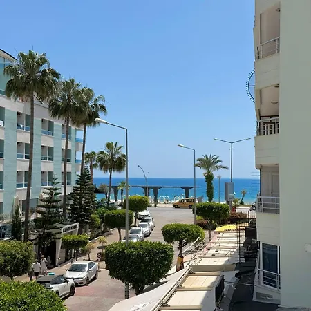 Sa Apartments! Beachfront Apartment With Sea View & Pool Apartment