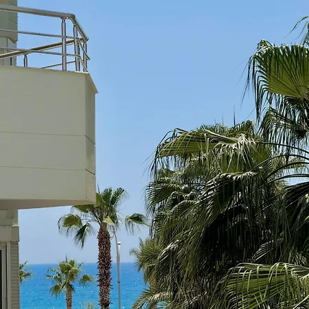 Apartment Sa Apartments! Beachfront Apartment With Sea View & Pool