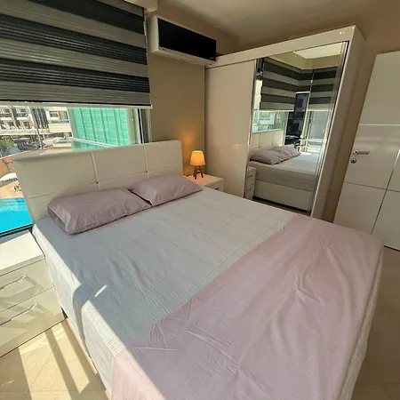 Sa Apartments! Beachfront Apartment With Sea View & Pool Apartment Alanya