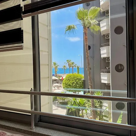 Sa Apartments! Beachfront Apartment With Sea View & Pool Apartment *