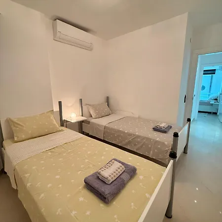 Sa Apartments! Beachfront With Sea View & Pool شقة ألانيا