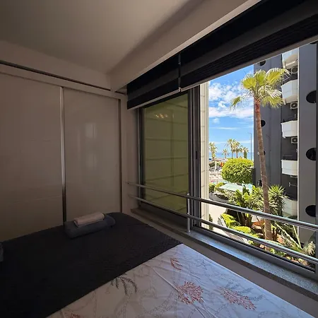 شقة Sa Apartments! Beachfront With Sea View & Pool *