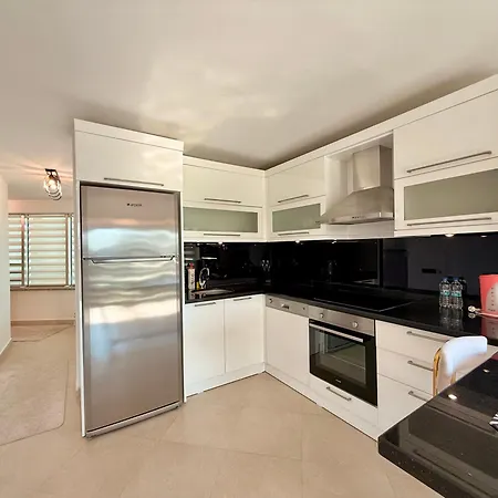 Sa Apartments! Beachfront With Sea View & Pool Apartment *