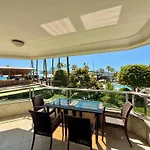 Sa Apartments! Beachfront With Sea View & Pool Apartamento *