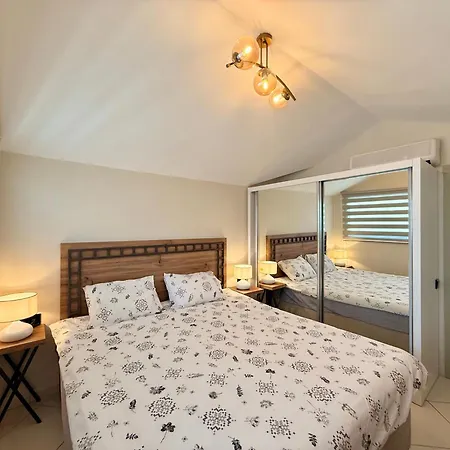 Sa Apartments! Beachfront In Oba * Алания