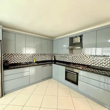Sa Apartments! Beachfront In Oba Апартаменты