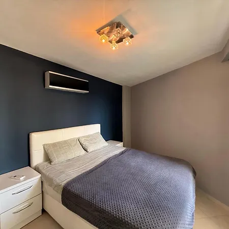 Sa Apartments! Beachfront In Oba *
